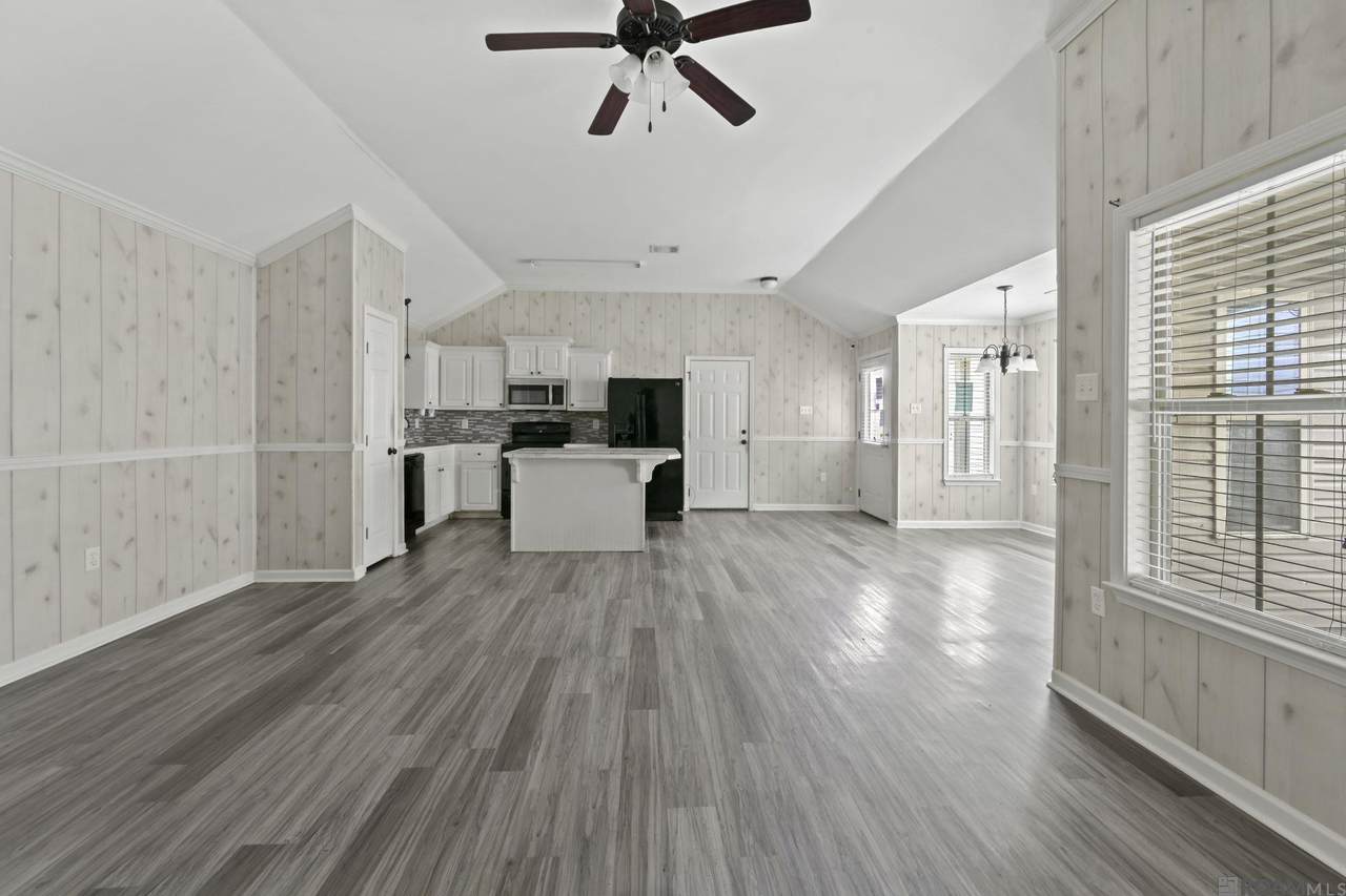 https://bt-photos.global.ssl.fastly.net/batonrouge/1280_boomver_1_2026004990-2.jpg