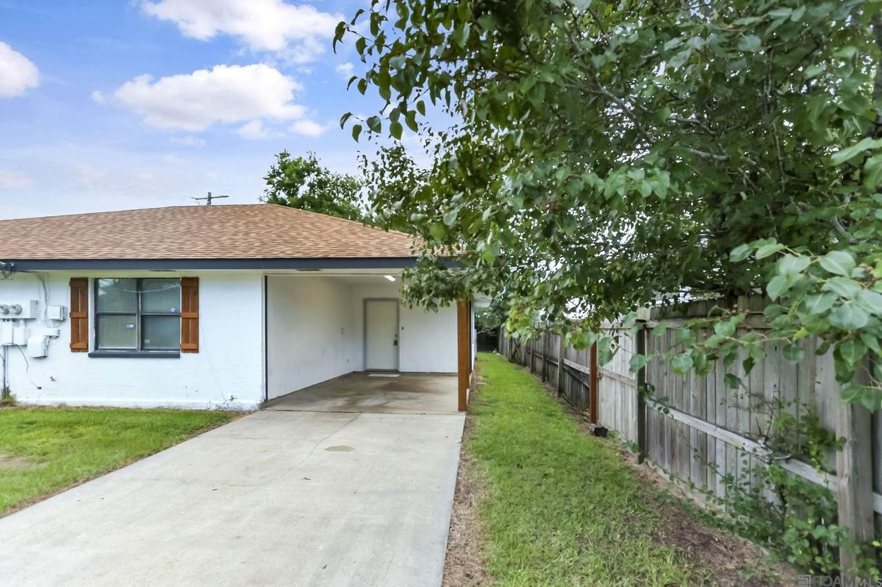 309 Hewitt Rd - Photo 1