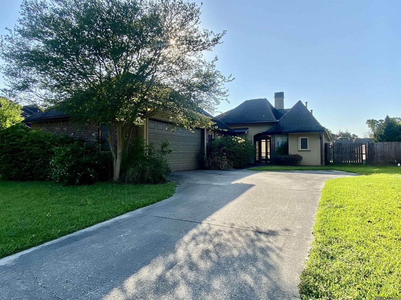 150 Tiger Dr - Photo 1