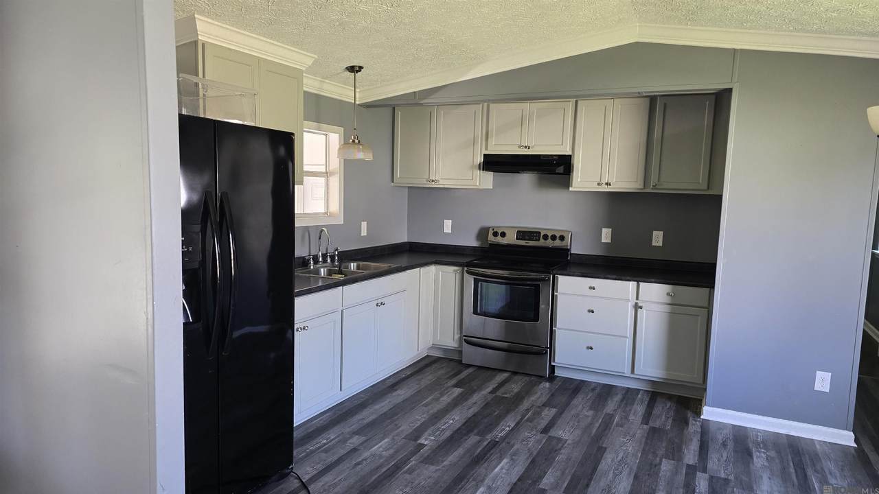 30997 Goldenrod St - Photo 1