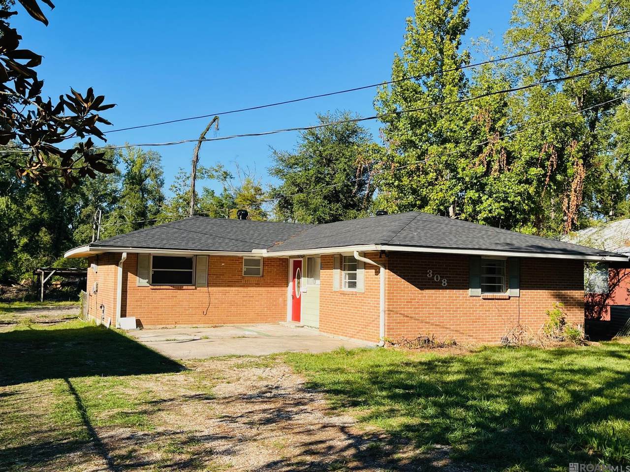 308 Alexander Dr - Photo 1