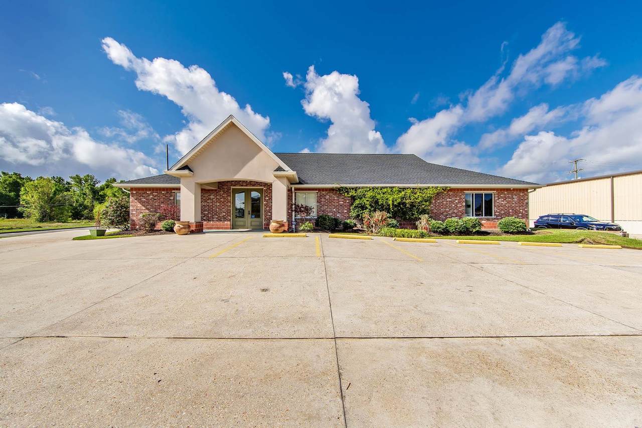 181 Corporate Drive - Photo 1