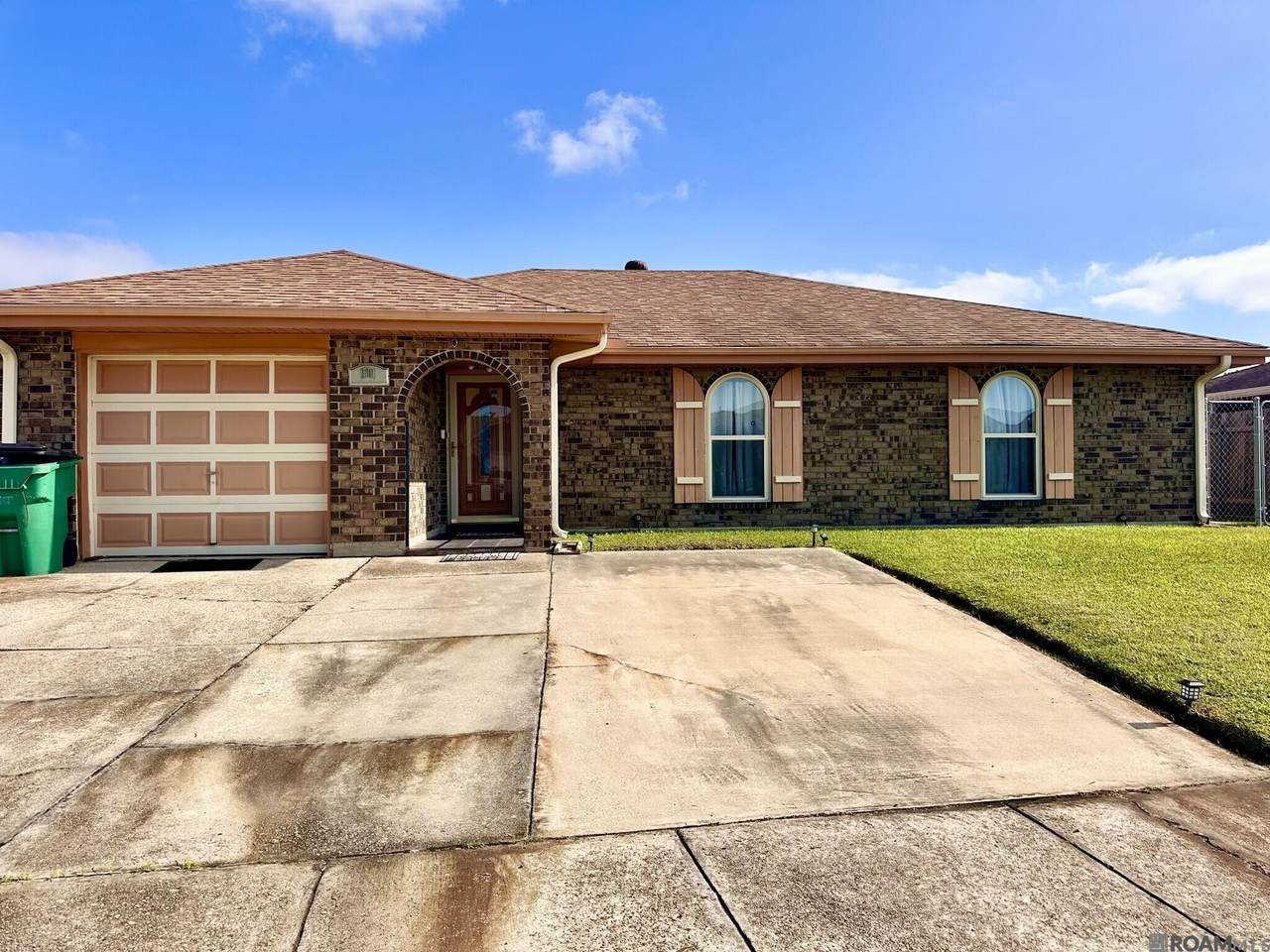 1501 Somerset Place - Photo 1