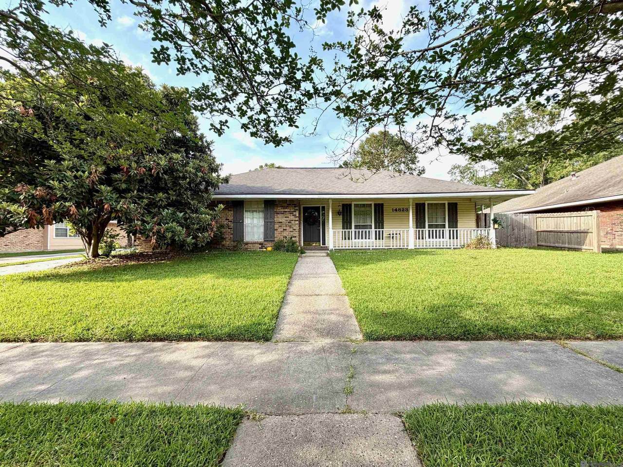 14823 Stoneberg Ave - Photo 1