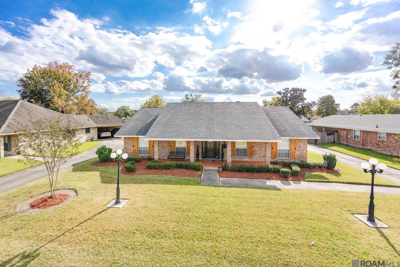 12572 Parkwood Dr - Photo 1