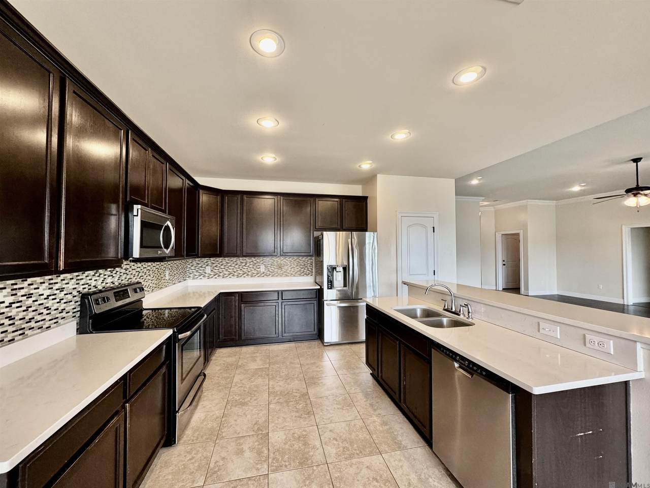 42575 Wynstone Dr - Photo 1