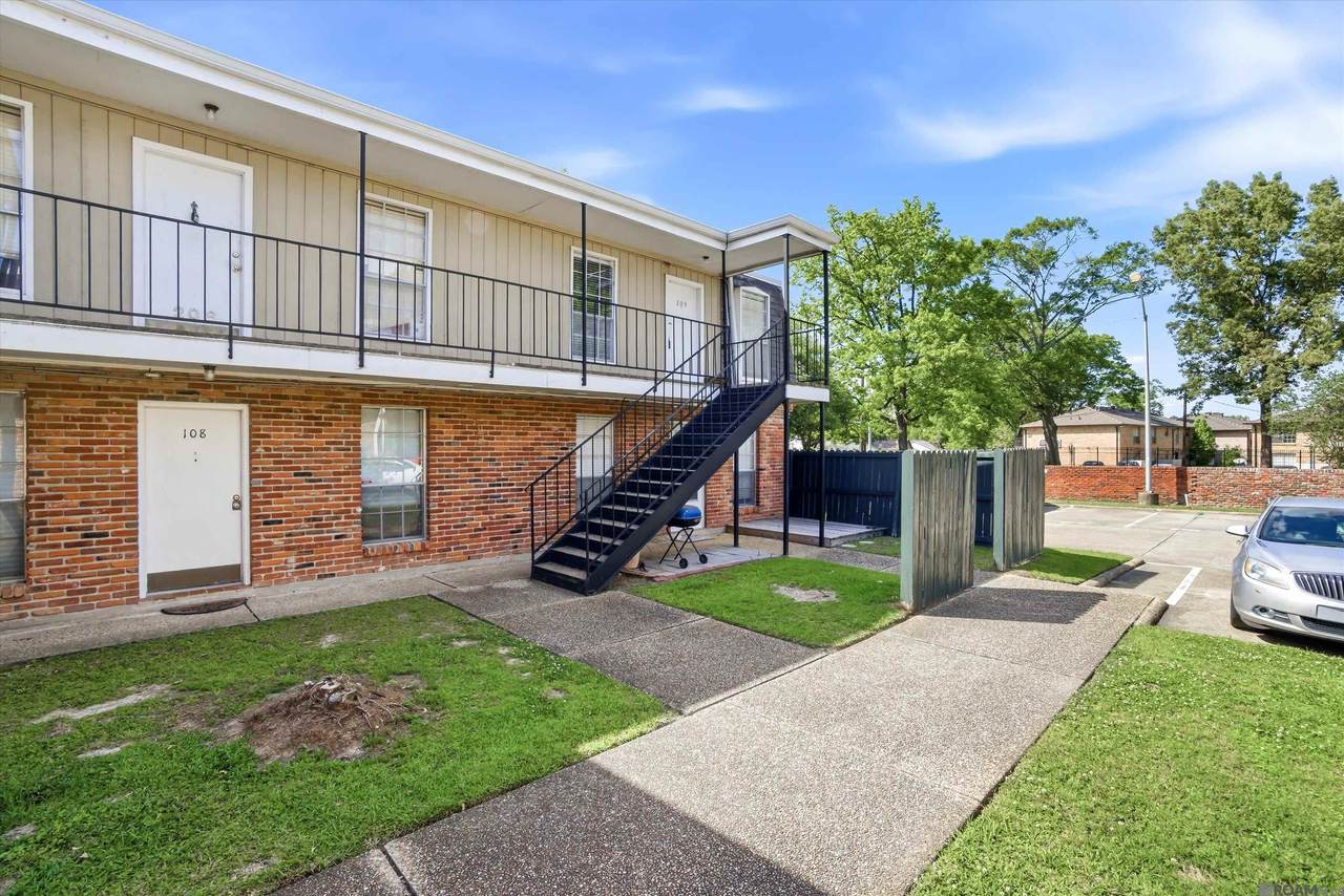 1755 College Dr - Photo 1