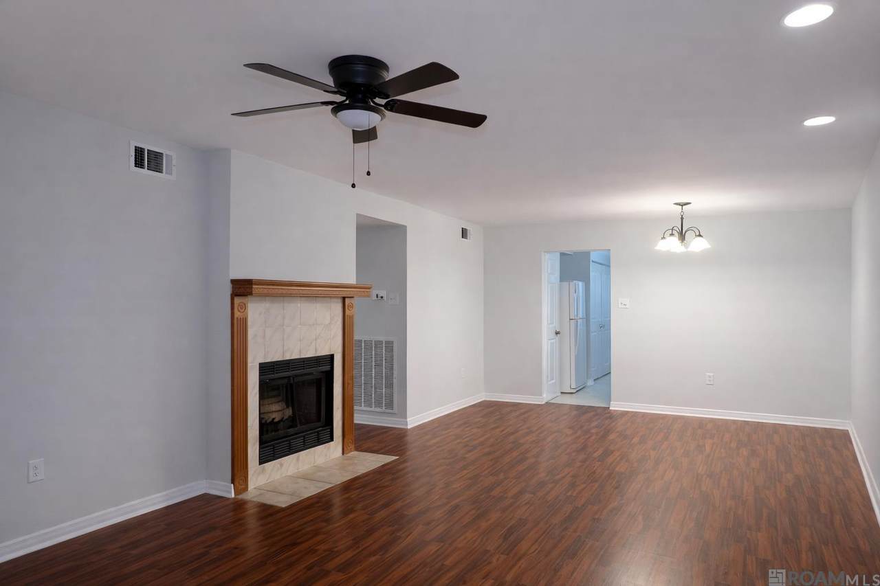 224 Ocean Dr - Photo 1