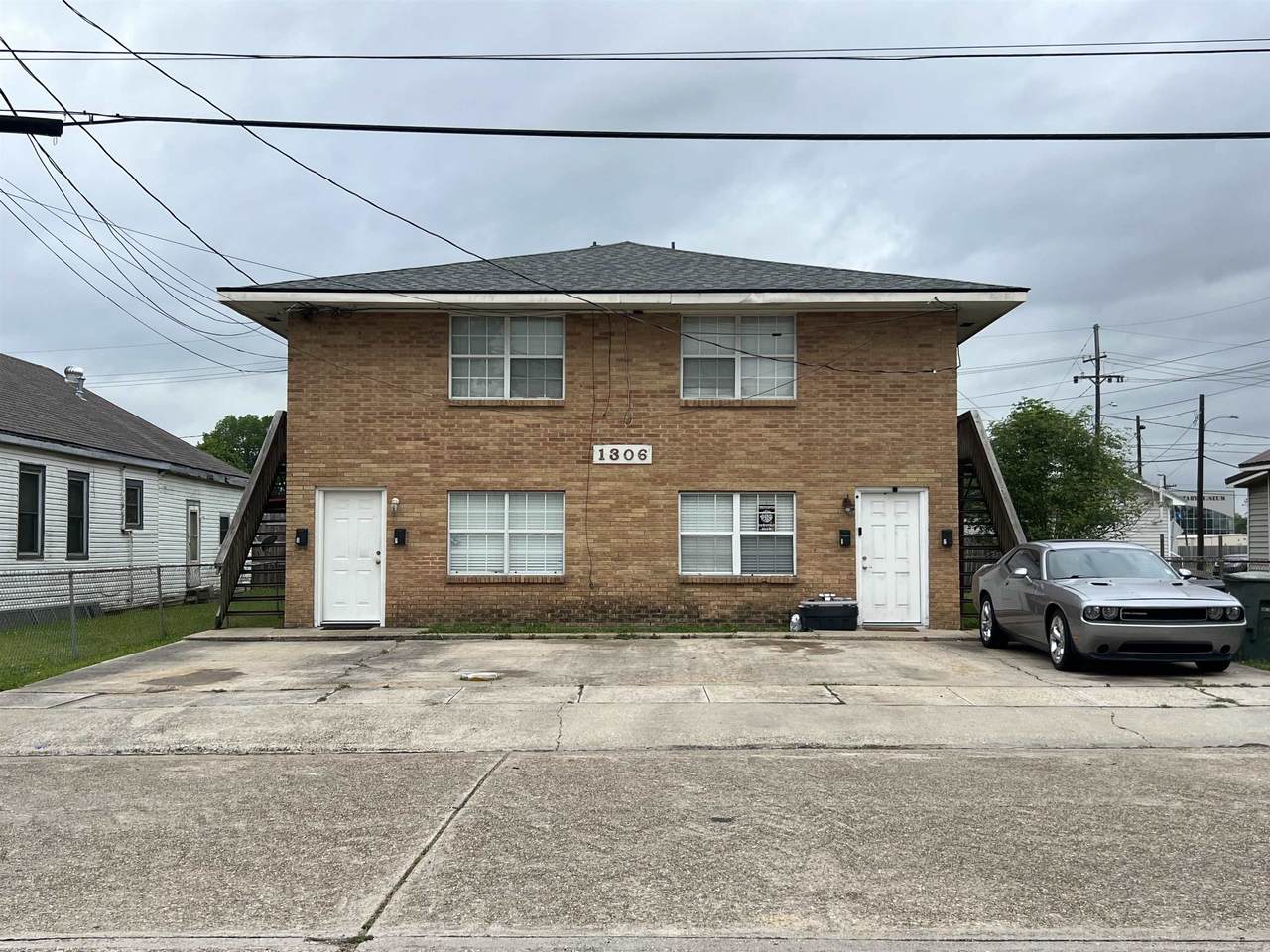 1306 Lee Ave - Photo 1