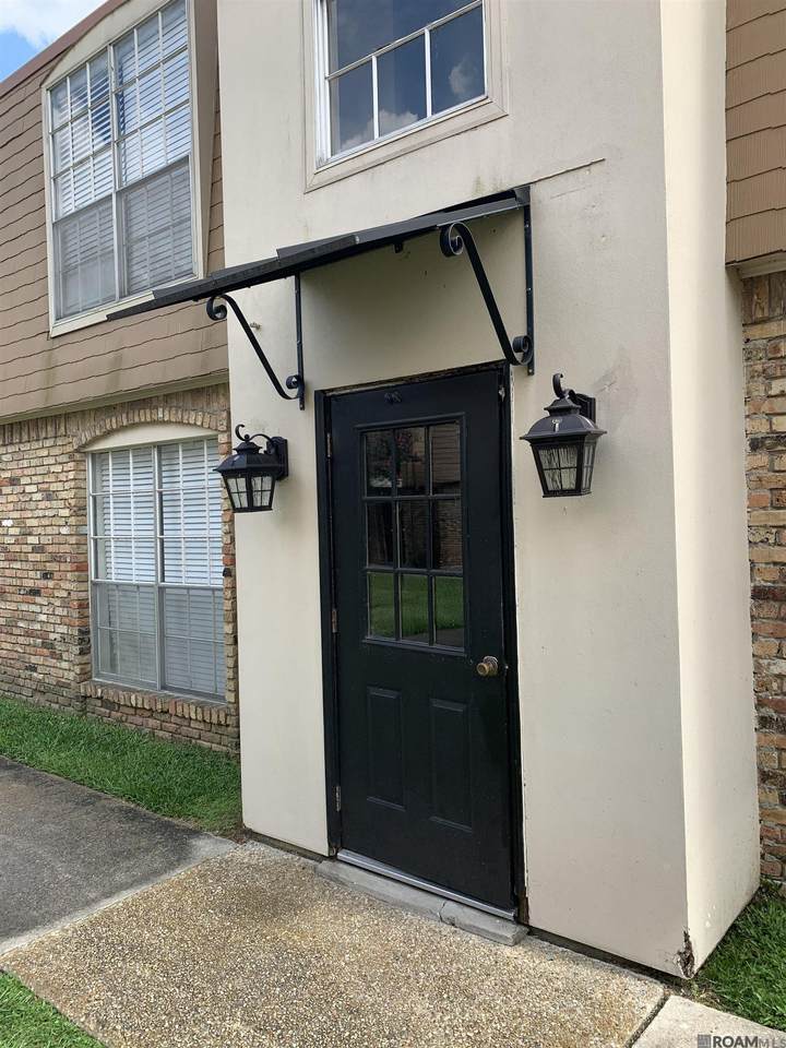 2100 College Dr - Photo 1