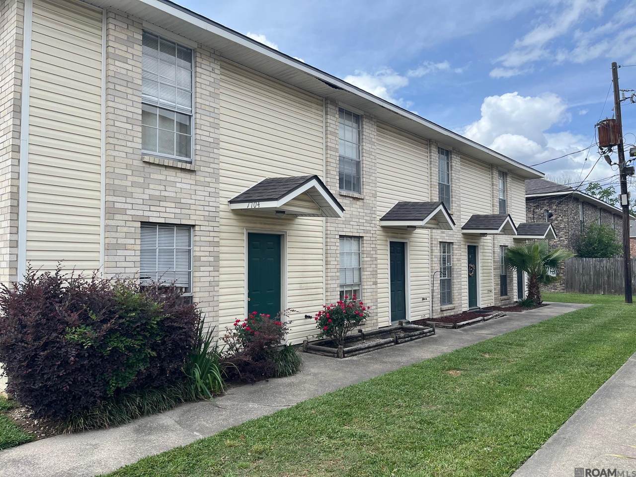 1704 Brightside Dr - Photo 1