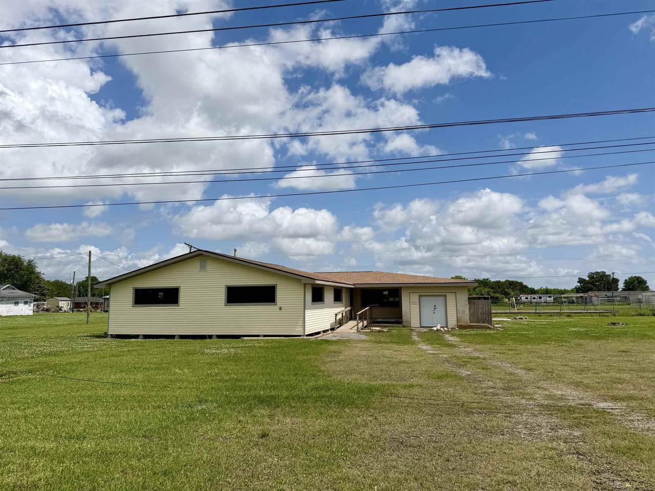 4897 Highway 182 Highway - Photo 1