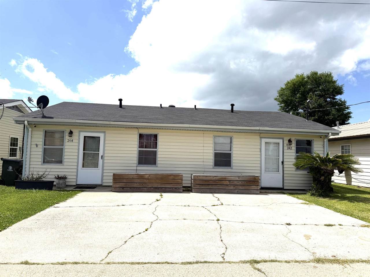 242 / 244 Saint Peter St - Photo 1