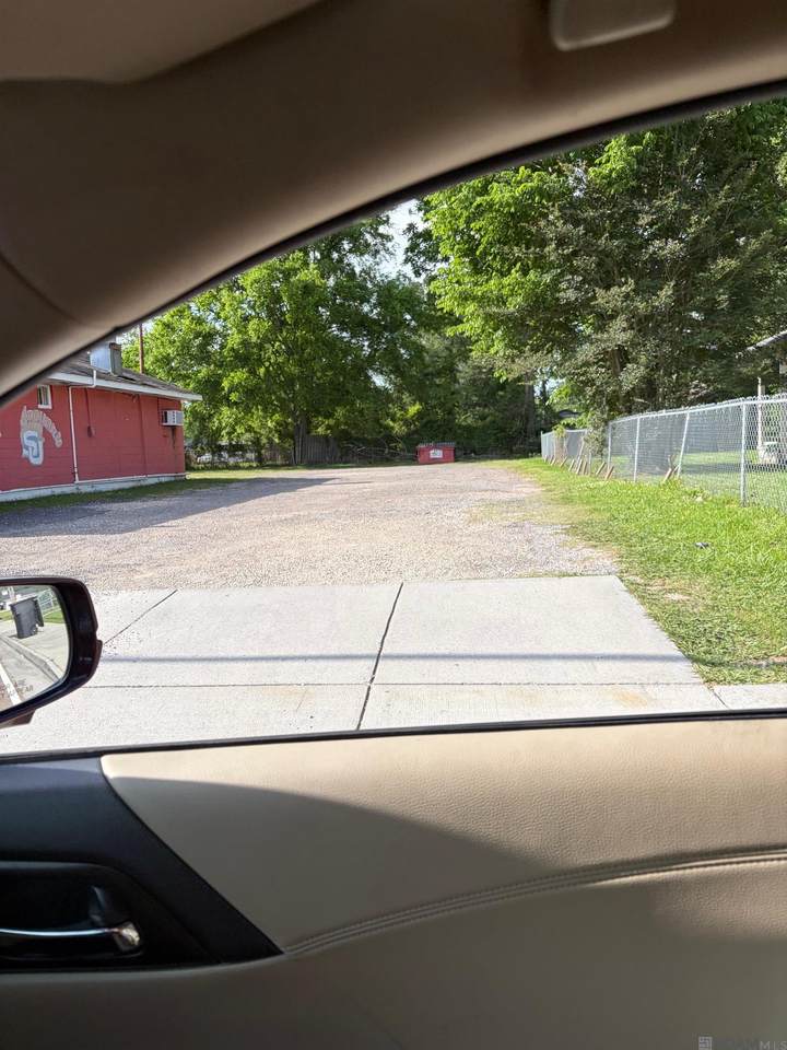 https://bt-photos.global.ssl.fastly.net/batonrouge/1280_boomver_1_2026007807-2.jpg