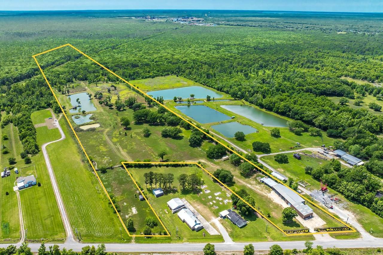 5937A & 5951 Bayou Black Dr - Photo 1