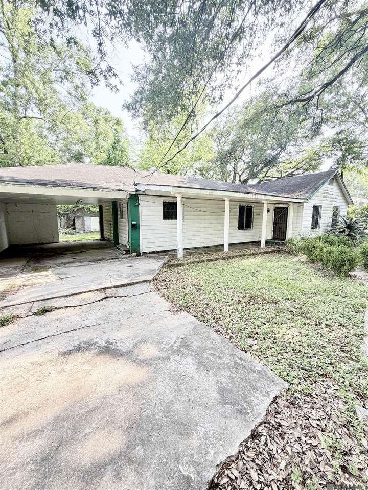 5836 Heidel Ave - Photo 1