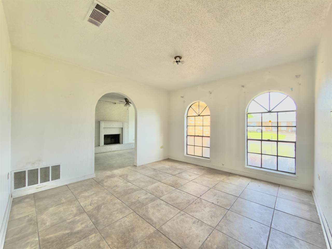 https://bt-photos.global.ssl.fastly.net/batonrouge/1280_boomver_1_2026008049-2.jpg