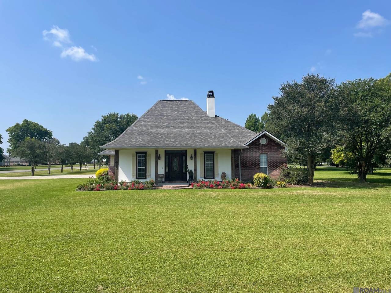 11280 Amalie St - Photo 1