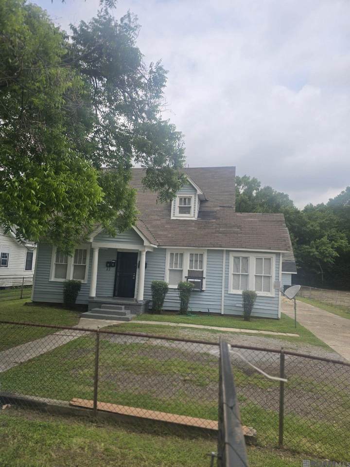 3131 Dayton St - Photo 1