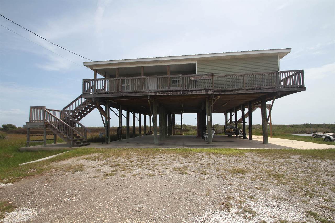 626 Highway 1 - Photo 1