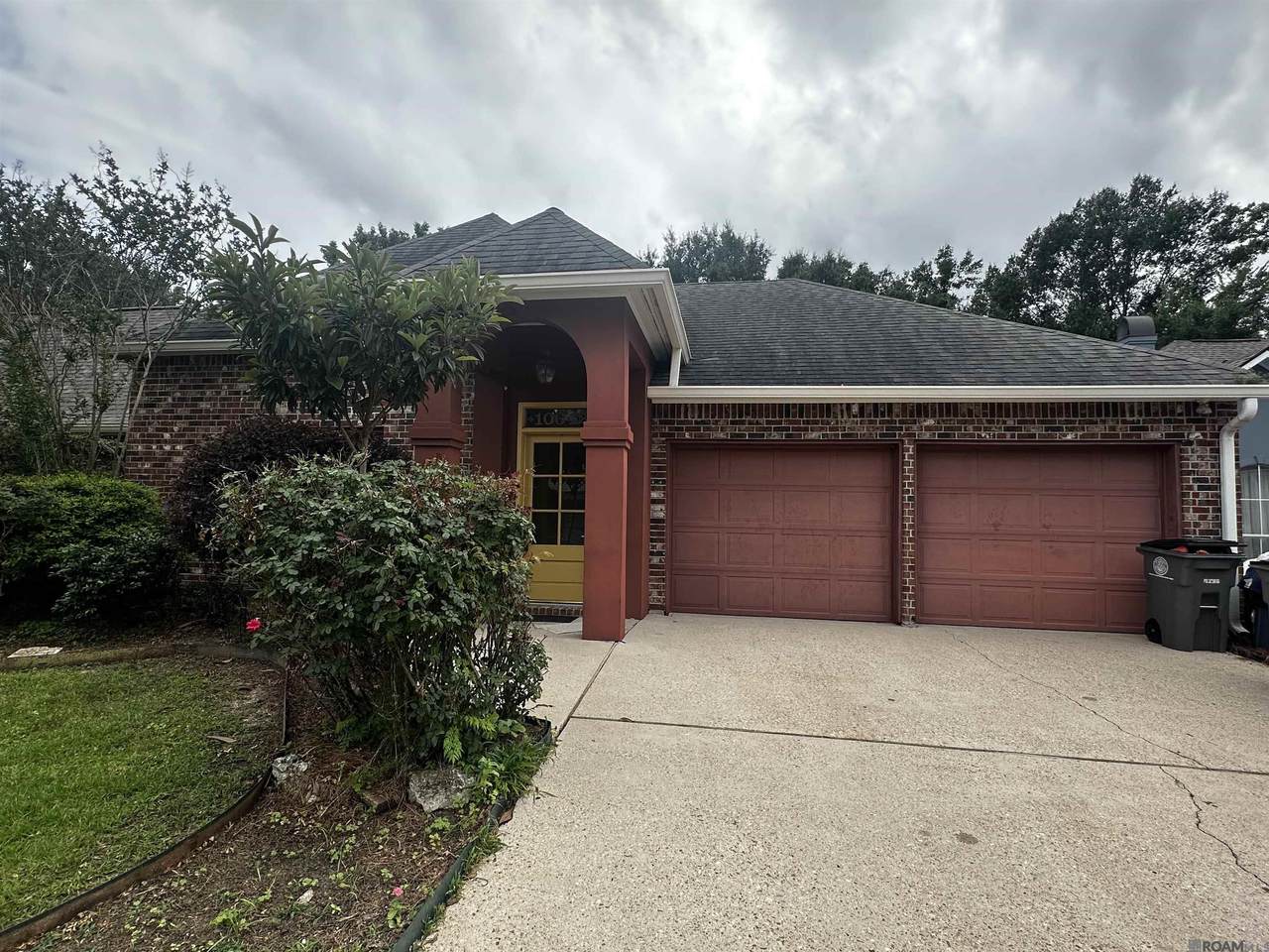 10642 Molly Ave - Photo 1