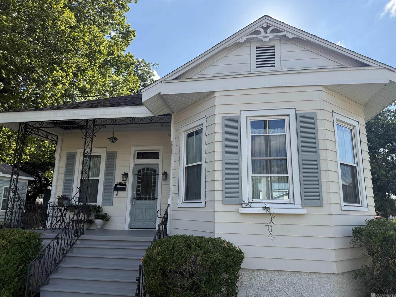 23930 Railroad Ave - Photo 1