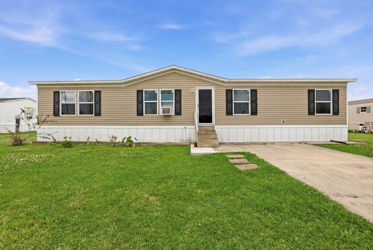 515 Blakefield Dr - Photo 1