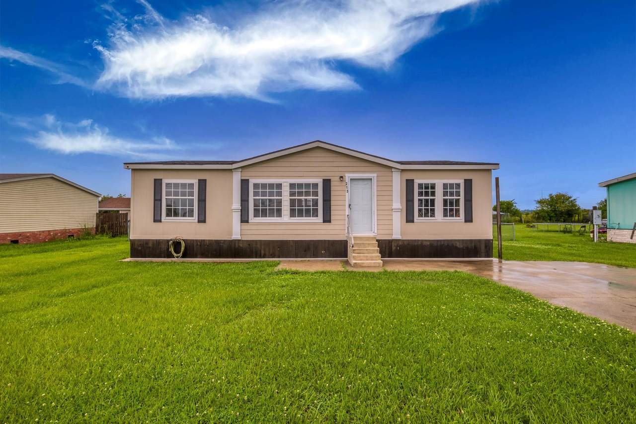 213 Myrtle Dr - Photo 1