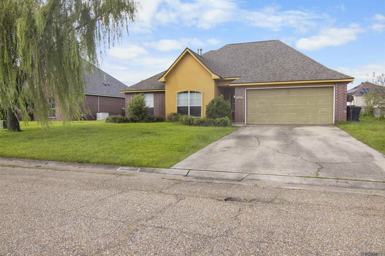 40450 Hawthorne Dr - Photo 1