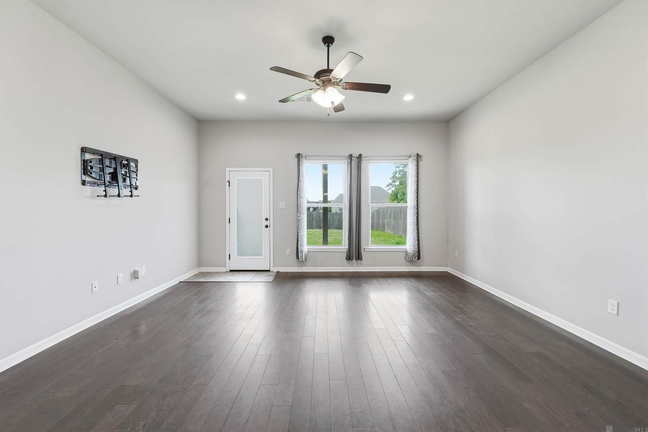https://bt-photos.global.ssl.fastly.net/batonrouge/1280_boomver_1_2026010035-2.jpg