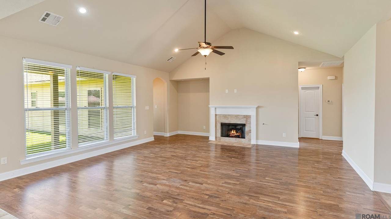 https://bt-photos.global.ssl.fastly.net/batonrouge/1280_boomver_1_2026010150-2.jpg