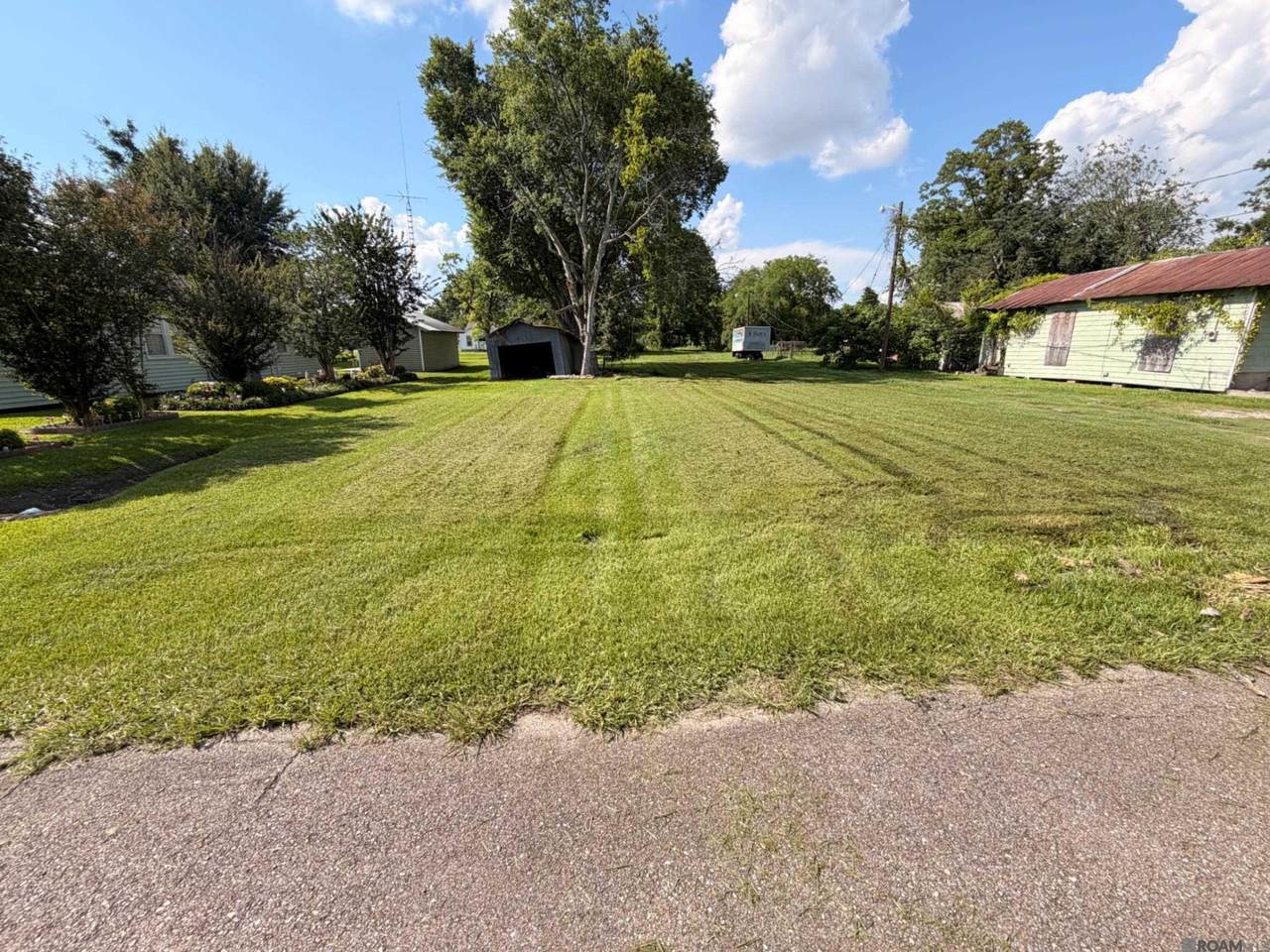 416 California Ave - Photo 1