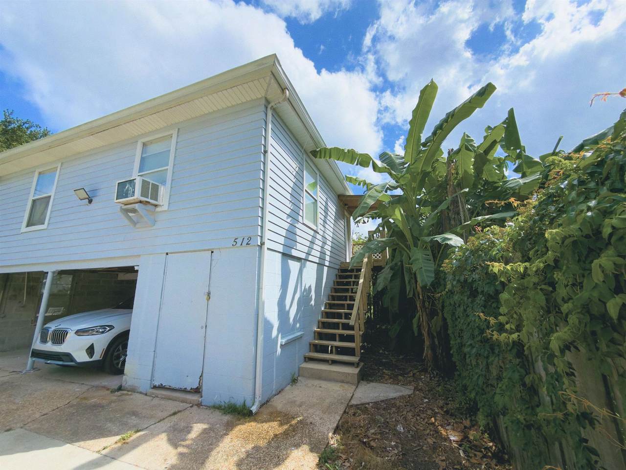 512 Crescent Boulevard - Photo 1
