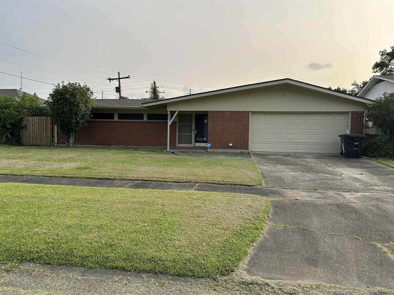944 Princewood Ct - Photo 1
