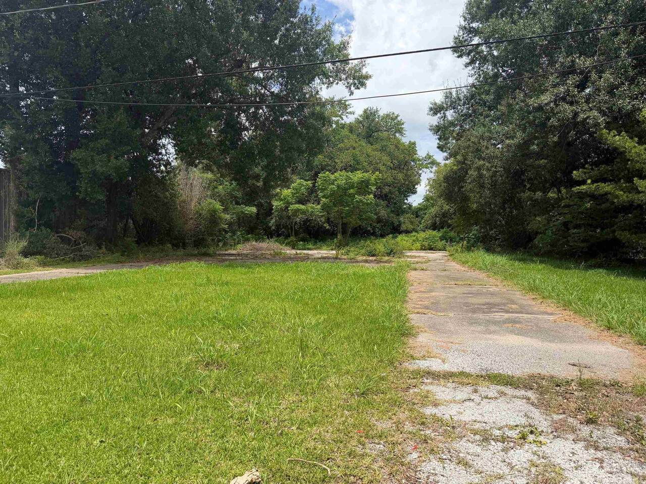 6924 Main St - Photo 1