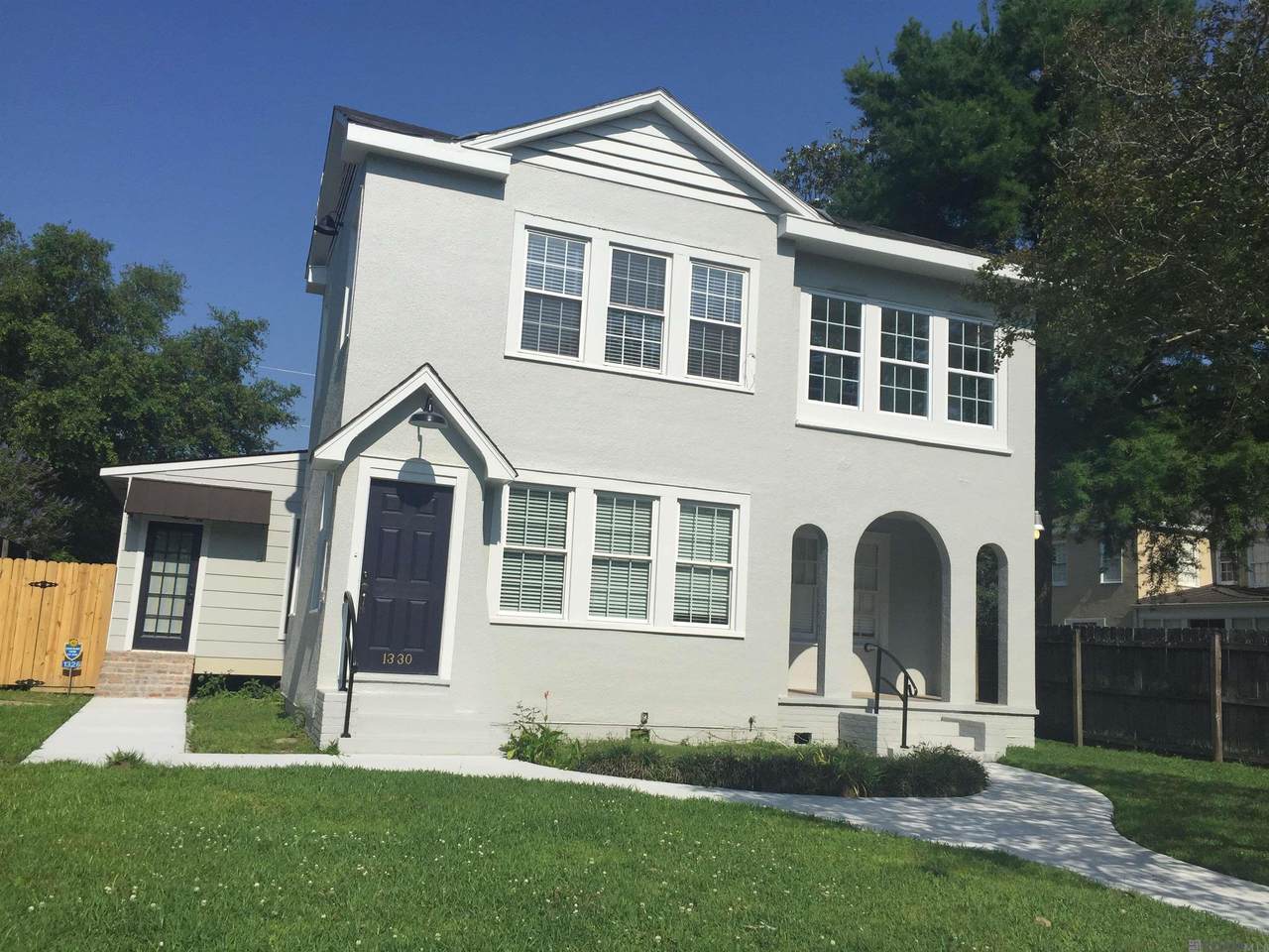 1330 Camellia Ave - Photo 1
