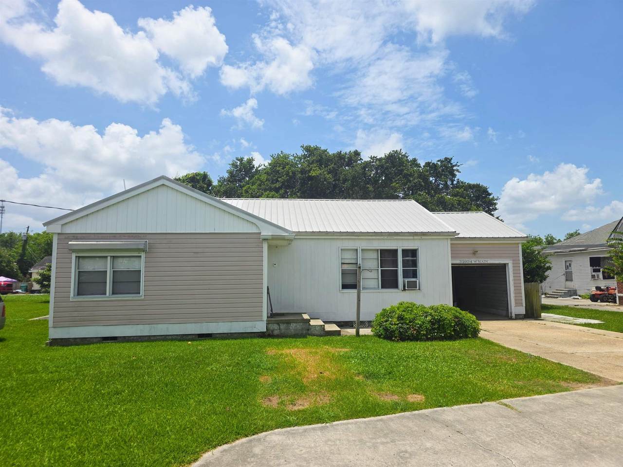 12904 West Main Street - Photo 1