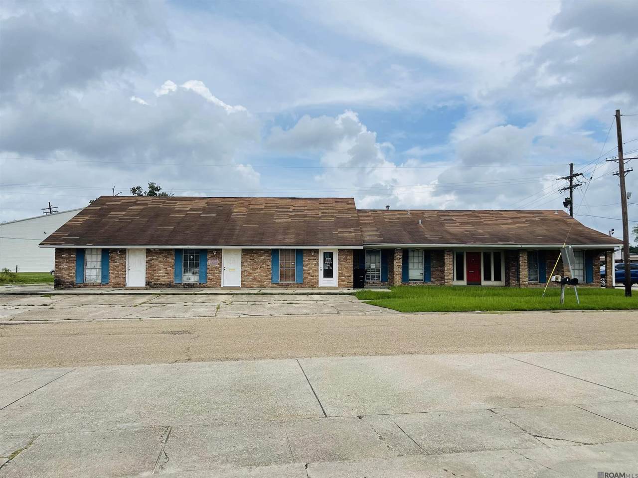 3009 Monterrey Dr - Photo 1