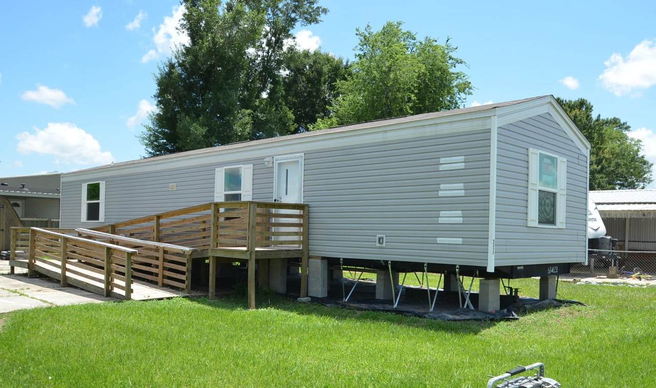 226 Mobile Estates Drive - Photo 1