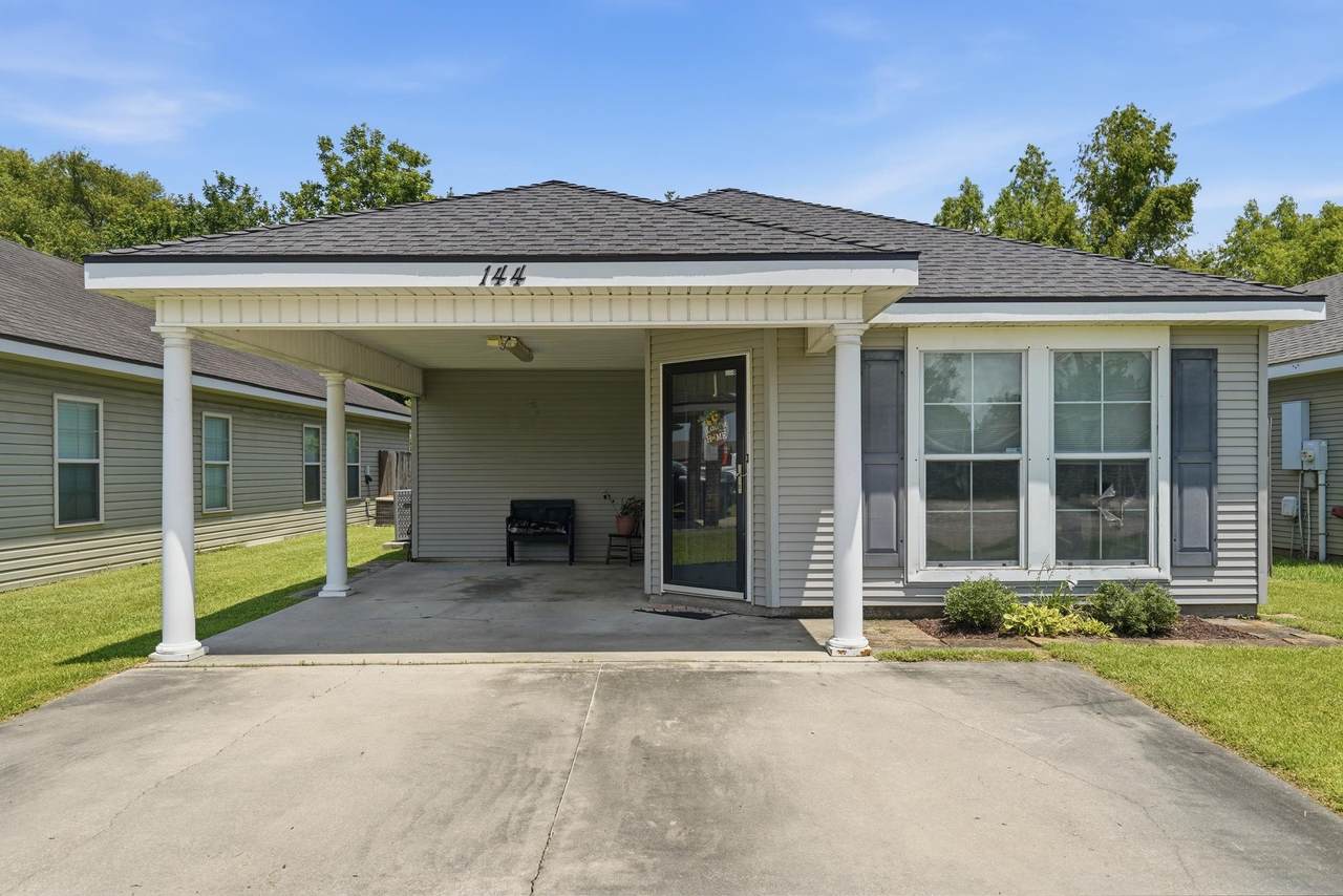 144 Casa Drive - Photo 1