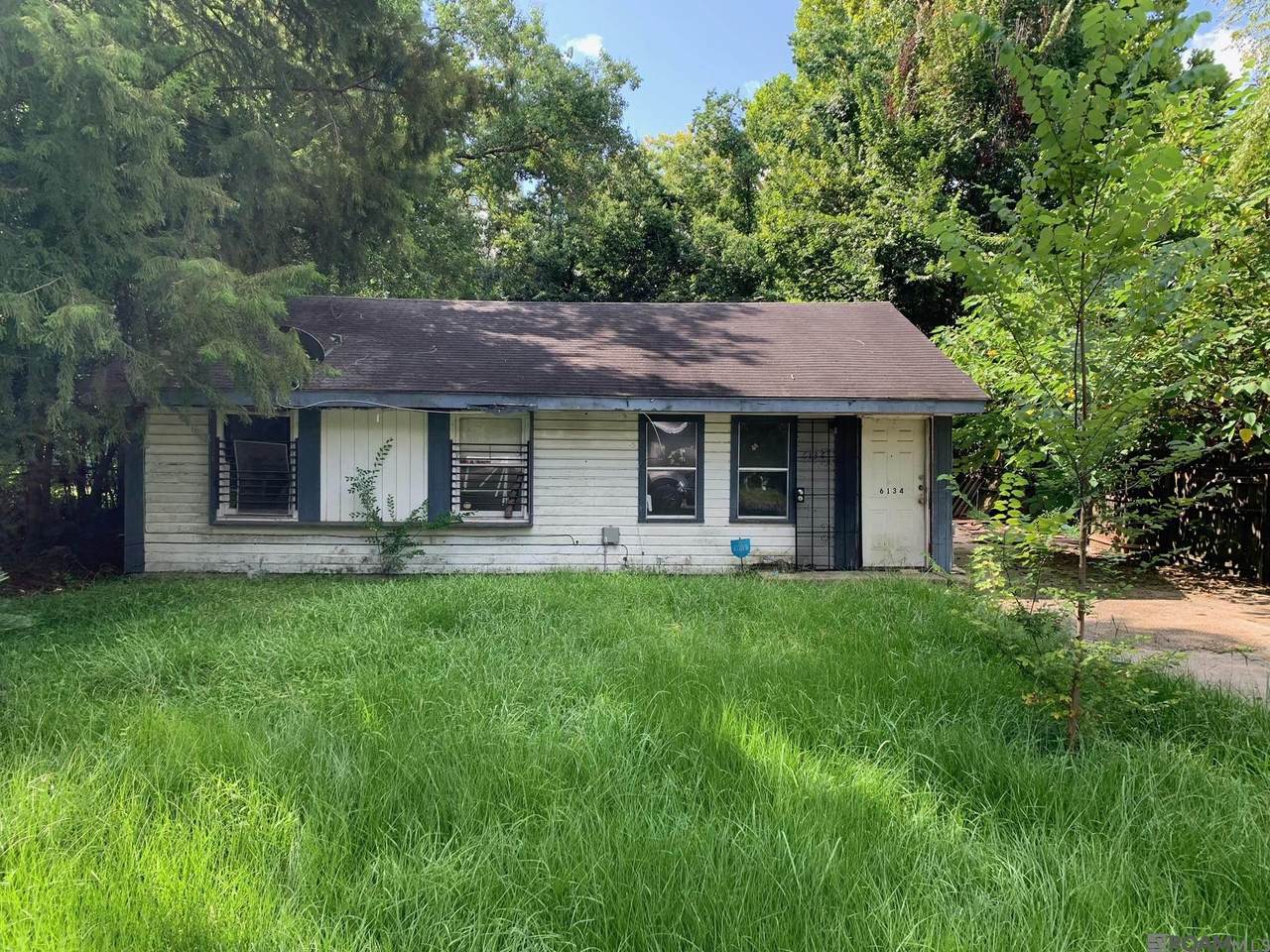 6134 St Gerard Ave - Photo 1