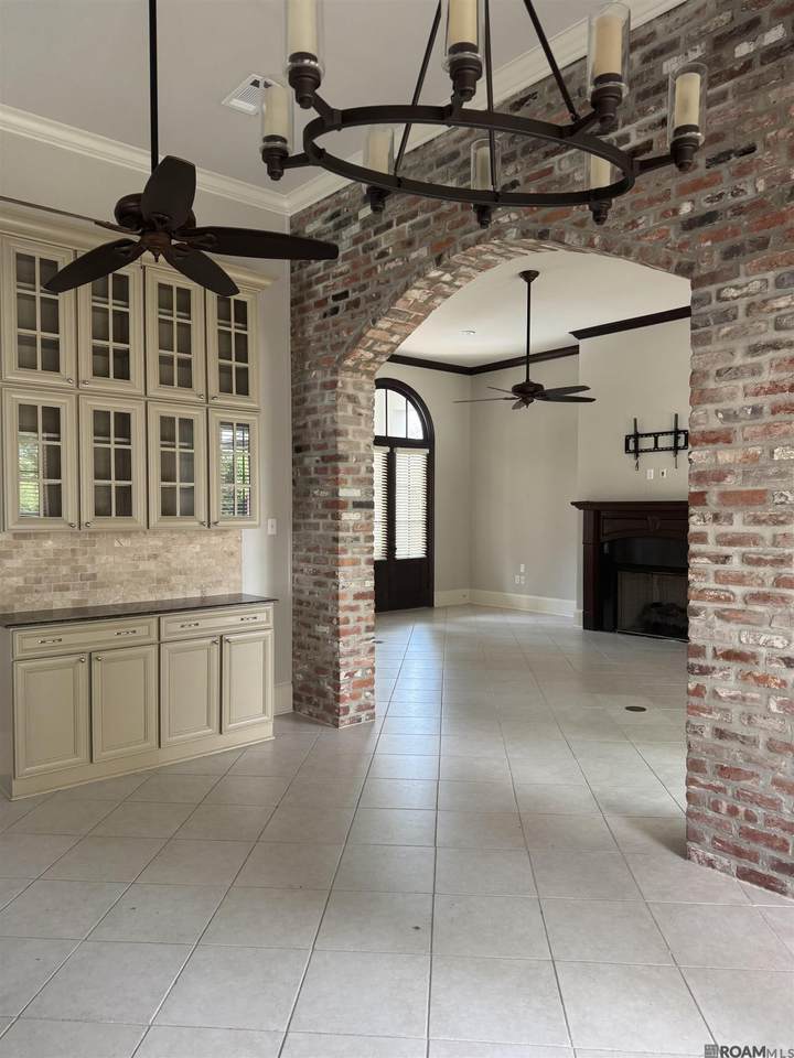 13712 Landmark Dr - Photo 1