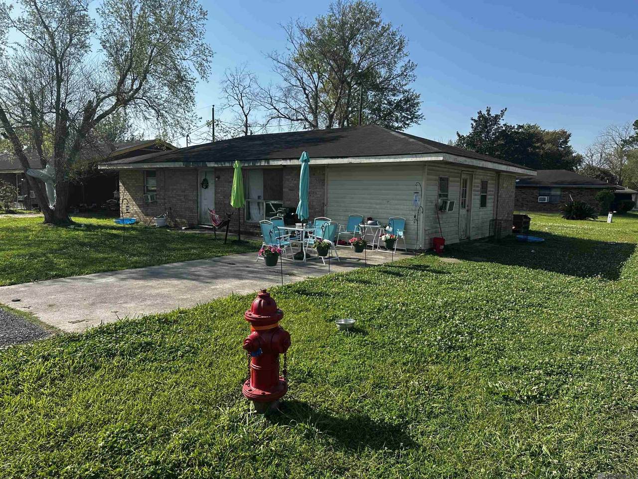 200 Sparrow St - Photo 1