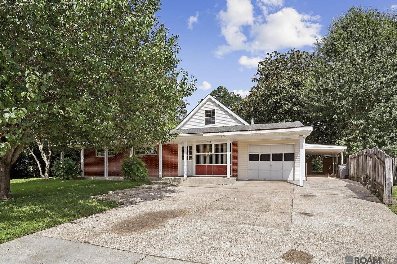 2134 Contour Dr - Photo 1