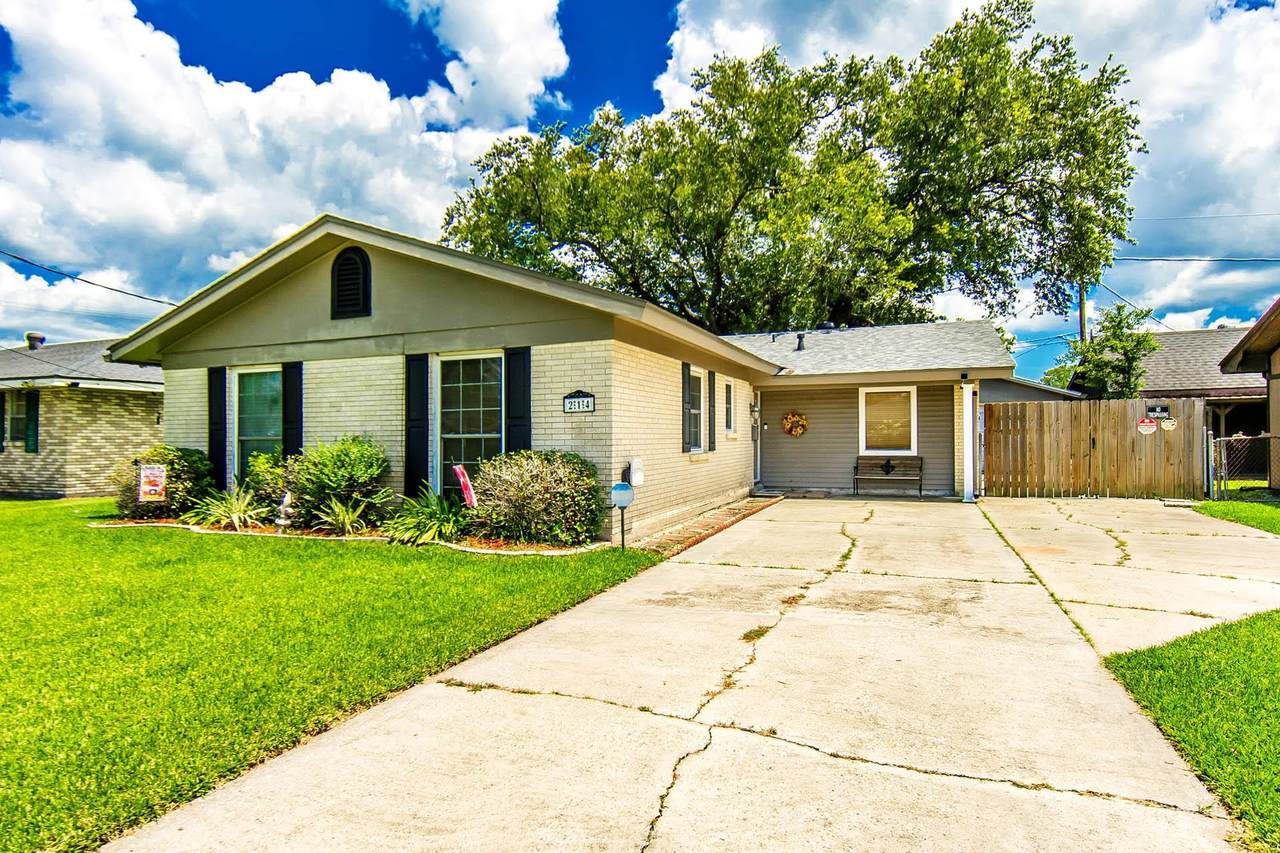 214 Everette Drive - Photo 1