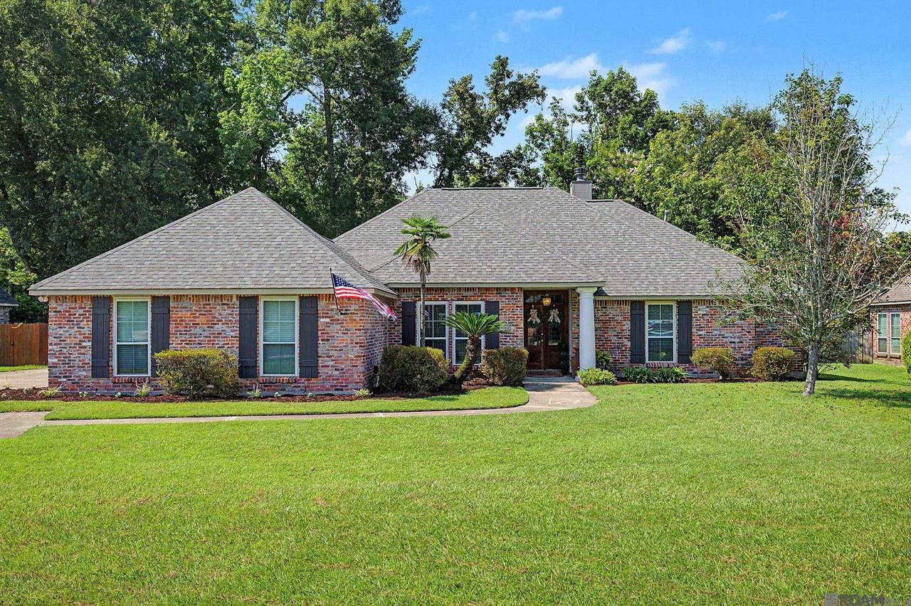7352 Lake Meadow Dr - Photo 1