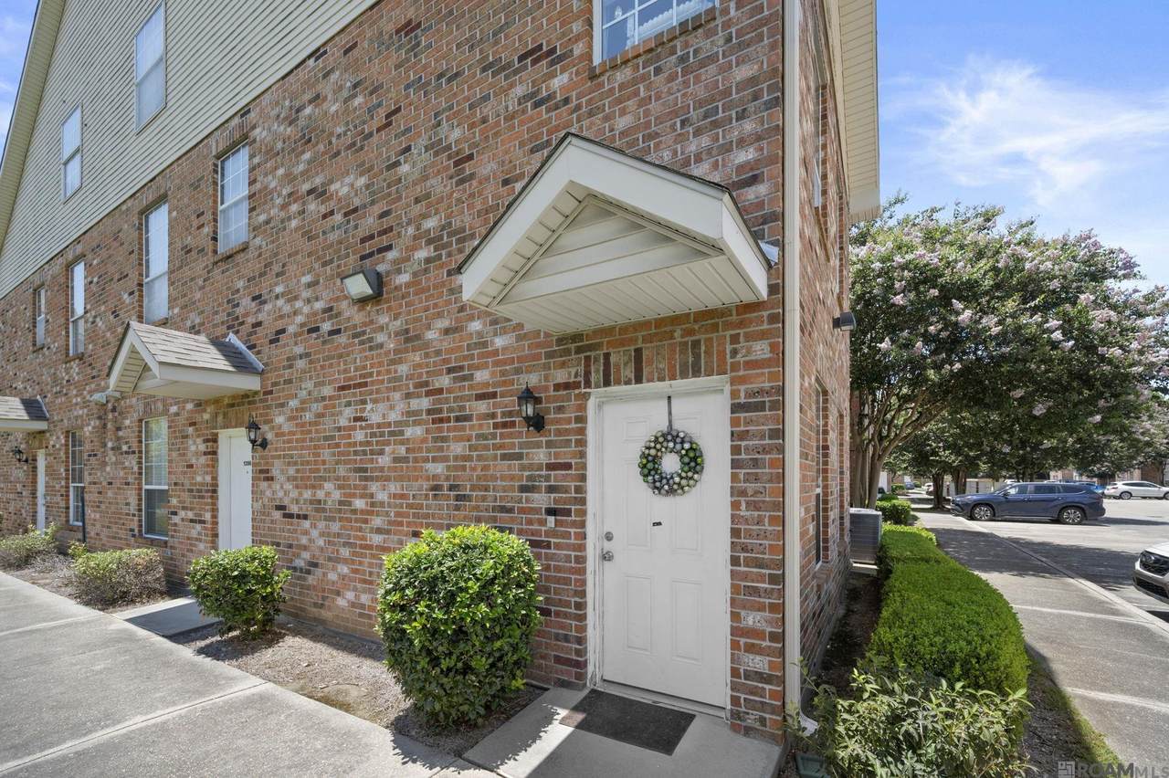4441 Burbank Dr - Photo 1