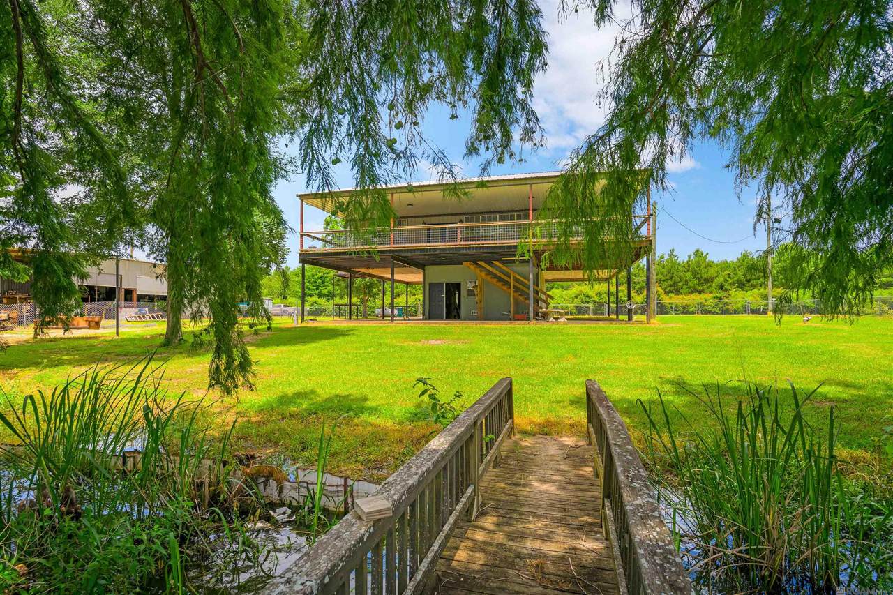 687 Estate Dr - Photo 1