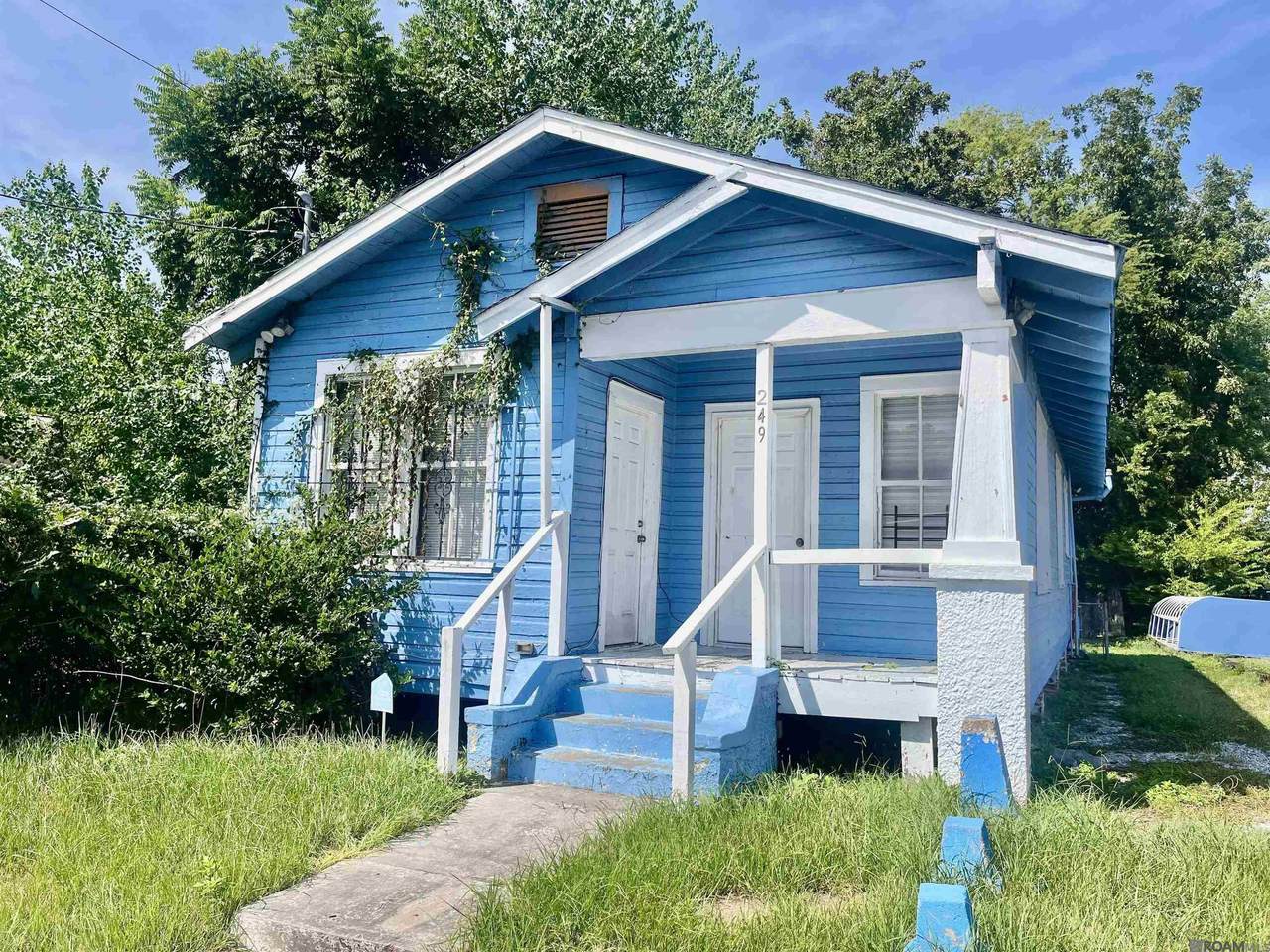 249 26th St - Photo 1