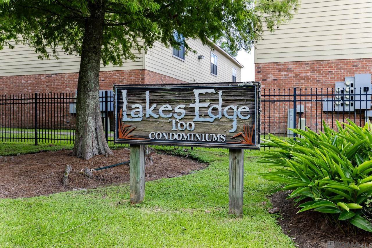 612 Kenilworth Pkwy - Photo 1